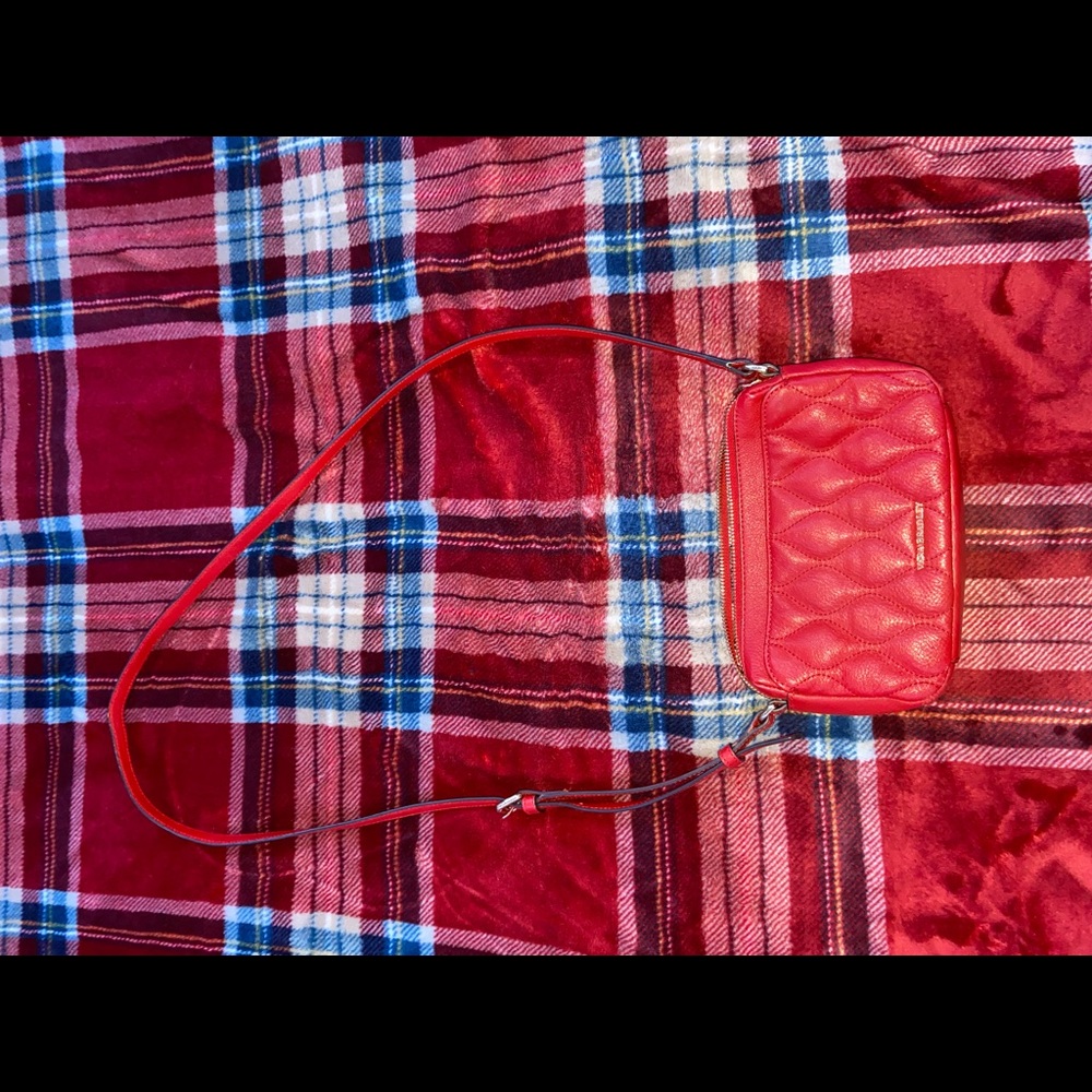 Red Vera Bradley purse 10/10 condition
